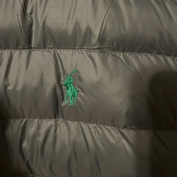 Polo Ralph Lauren packable jacket with hood - Picture 4 of 5